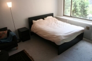 512W Bed2